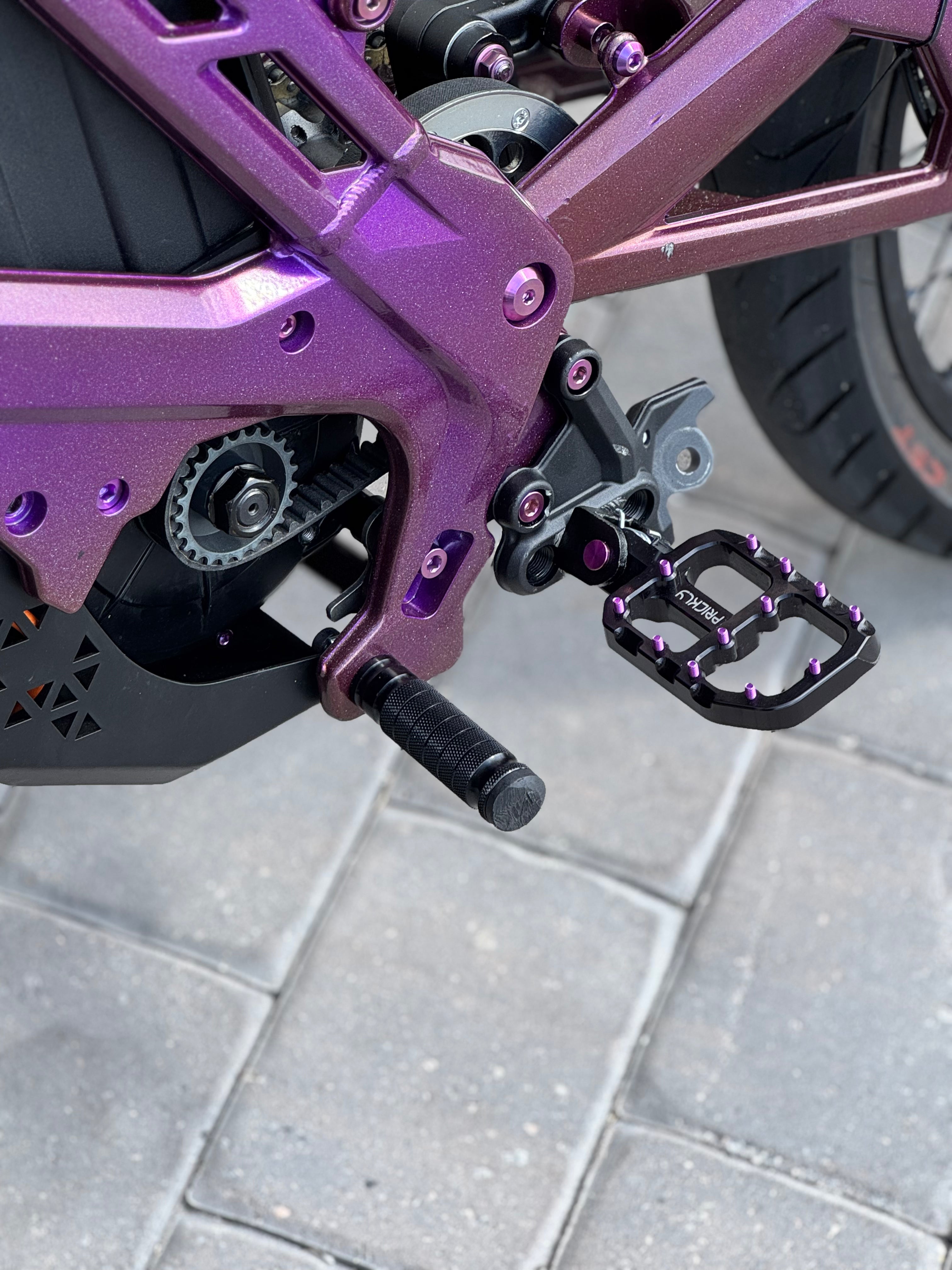 Rialzo Manubrio Forcella CNC 25mm (1 Pollice) Per E-Moto – Surron, Talaria, E-Ride Pro, Titanium Surron